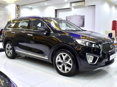 2016 Kia Sorento DLX 6 Cylinders Petrol Engine Black Beige SUV AWD GCC Specs