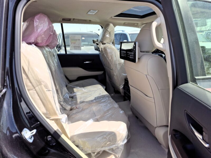 2024 Toyota Land Cruiser GXR 3.3L V6 Twin-Turbo Black Beige SUV Petrol