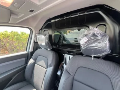 2025 Renault Express 1.6 Liter 4 Cylinder Petrol Engine White Black Van