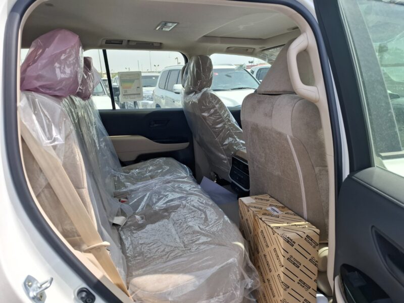 2025 Toyota Landcruiser GXR 3.5L TWIN TURBO, 6 CYLINDER White Beige SUV