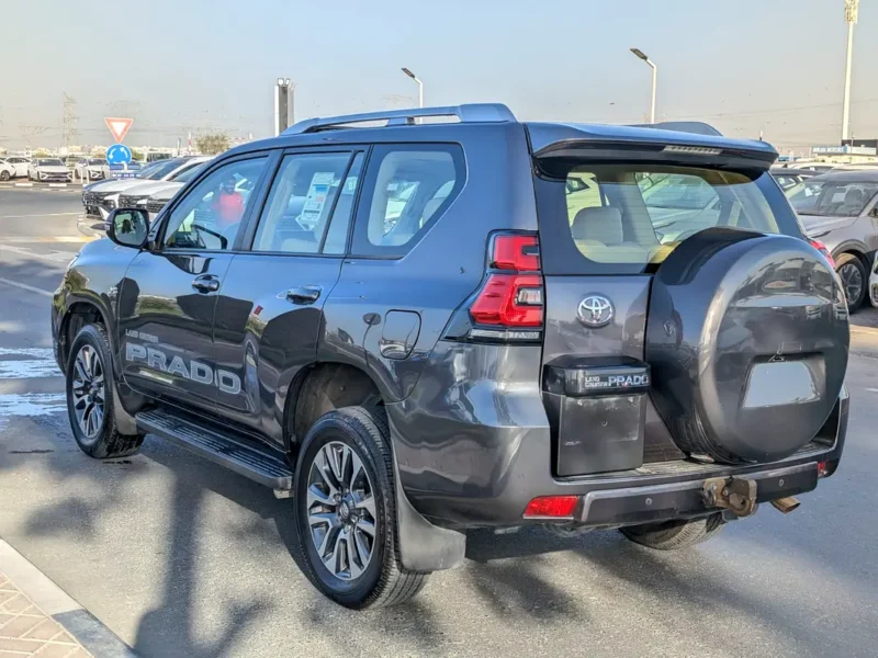 2022 Toyota Prado TXL 6 Cylinders Petrol Engine Grey Beige SUV GCC Specs