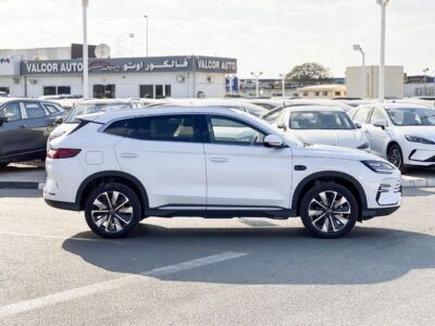 2025 BYD Song Plus Luxury DM-i 1.5L 4 Cylinder Petrol Engine White SUV