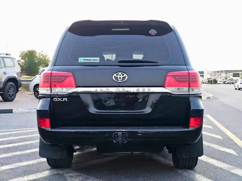 2019 Toyota Land Cruiser GXR V6 Cylinder Engine 4.0 Litres Black Beige SUV GCC