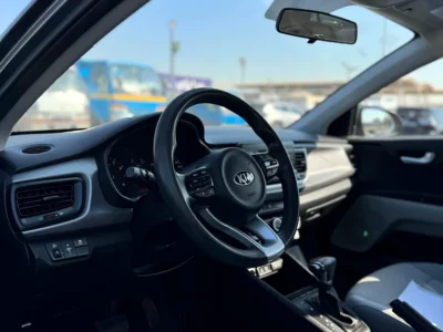 2018 Kia Rio Other 4 Cylinder Petrol Engine Grey Sedan GCC Specs