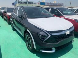 2024 Kia Sportage 1.5 L Turbo GDI 4 Cylinders Engine Black SUV