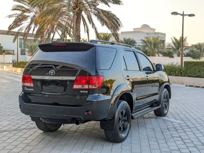 2007 Toyota Fortuner SR5 FACELIFTED 2025 GCC Specs V6 4.0L Black Beige SUV