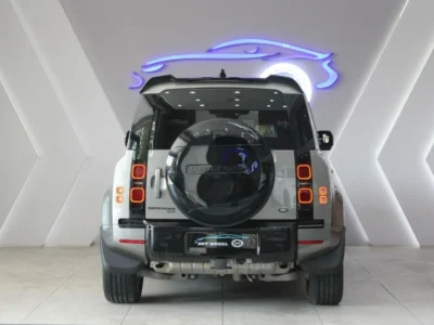 2022 Land Rover Defender P400 3.0L Inline-6 Turbo Engine Grey Black SUV