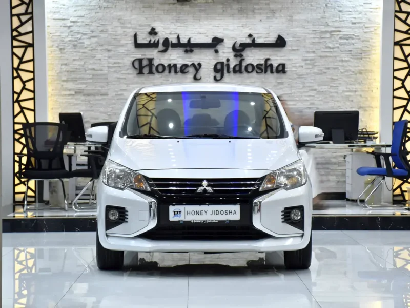 2021 Mitsubishi Attrage GLS 3 Cylinder Petrol Engine White Grey Sedan GCC Specs