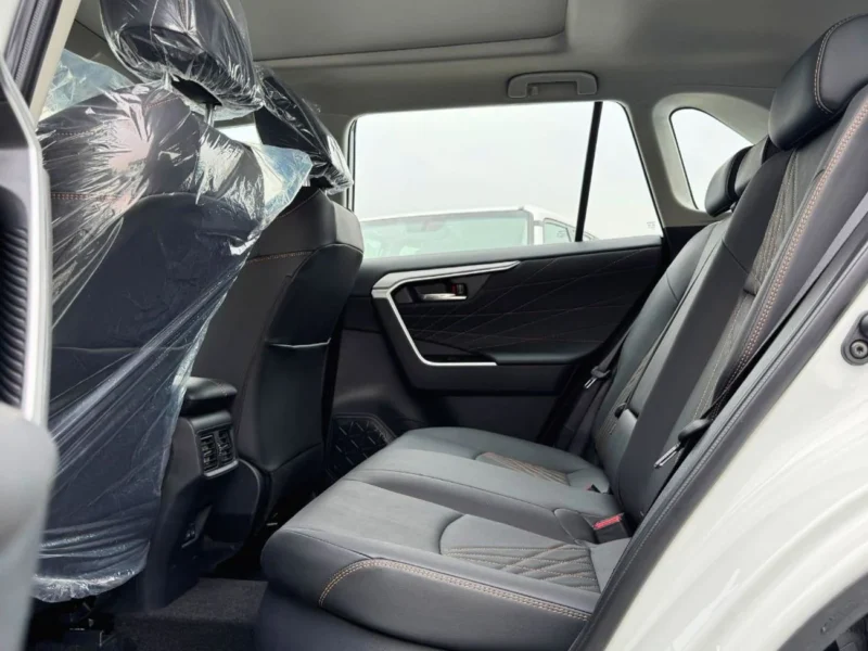 2024 Toyota RAV4 ELITE 2.5L 4 Cylinder HYBRID Engine White Black SUV