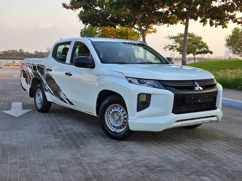 2022 Mitsubishi L200 Double Cabin 4X2 Premium Condition White Grey Pick UP
