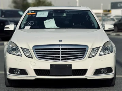 2011 Mercedes-Benz E-Class E 350 6 Cylinders Petrol Engine White Black Sedan