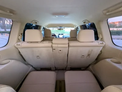 2017 TOYOTA PRADO GCC V4 2.7L White Beige SUV IN EXCELLENT CONDITION