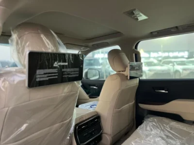 2026 Toyota Land Cruiser LC300 GXR 4.0L 6 Cylinder Petrol Engine White Beige SUV