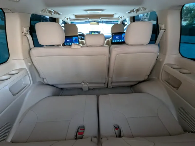 2014 Toyota Land Cruiser GXR TOP 6 Cylinders Petrol Engine White Beige SUV