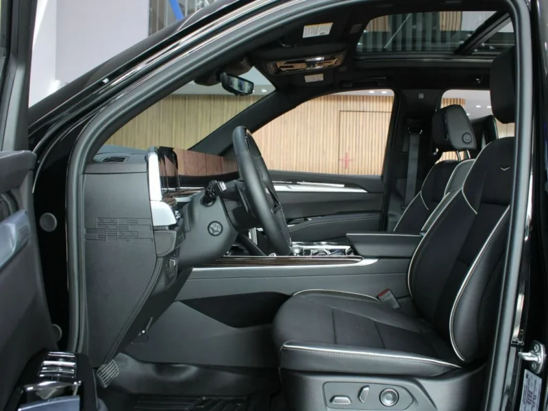 2025 Cadillac Escalade Sport Platinum 6.2 Liter V8 4WD Black SUV