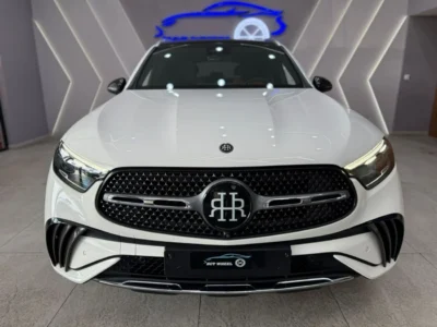 2023 Mercedes-Benz GLC 200 4Matic 2.0-liter turbocharged V4 White Brown SUV