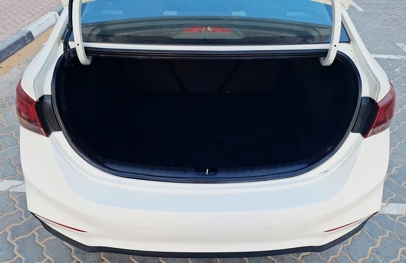 2019 Hyundai Accent Other 4 Cylinder Petrol Engine White Grey Sedan GCC Specs