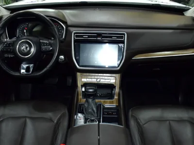 2021 MG RX8 Luxury 4 Cylinders Petrol Engine White Brown SUV GCC Specs