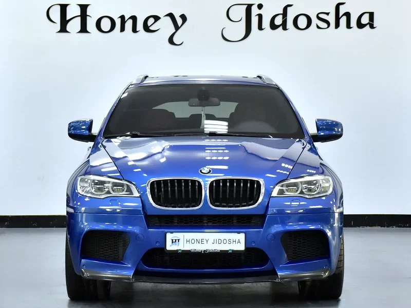 2013 BMW X6 X6M 8 Cylinder Petrol Engine Blue Red SUV GCC Specs