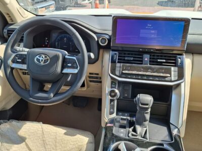 2025 Toyota Land Cruiser GXR 3.5 Litres 6 Cylinders Petrol Engine White Beige SUV GCC