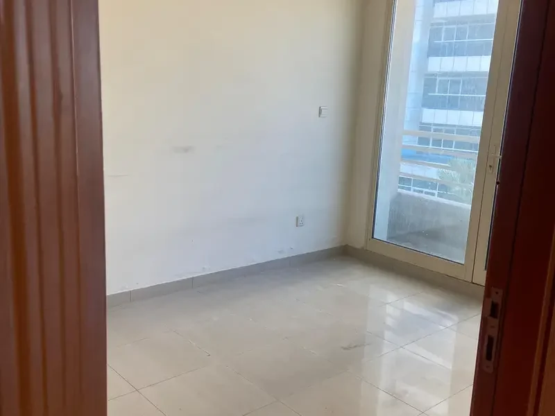 Spacious | 2 Bed | Balcony | Parking