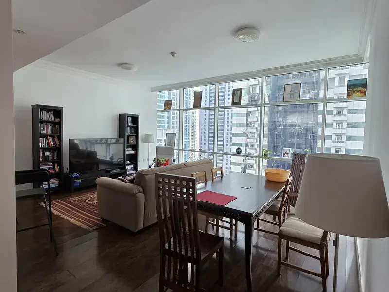 UPGRADED I NEXT TO TRAM I SPACIOUS I HIGH ROI