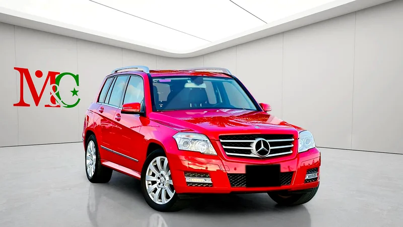 2011 Mercedes-Benz GLK-Class GLK 300 4matic 6 Cylinders Red Black SUV
