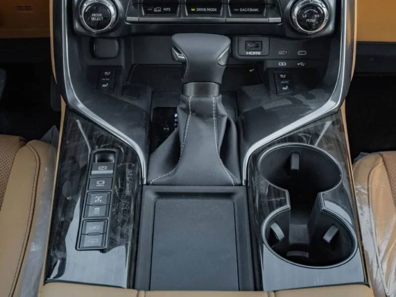 2026 Lexus LX600 Prestige 3.5L V6 Twin-Turbocharged AT Petrol White Tan SUV