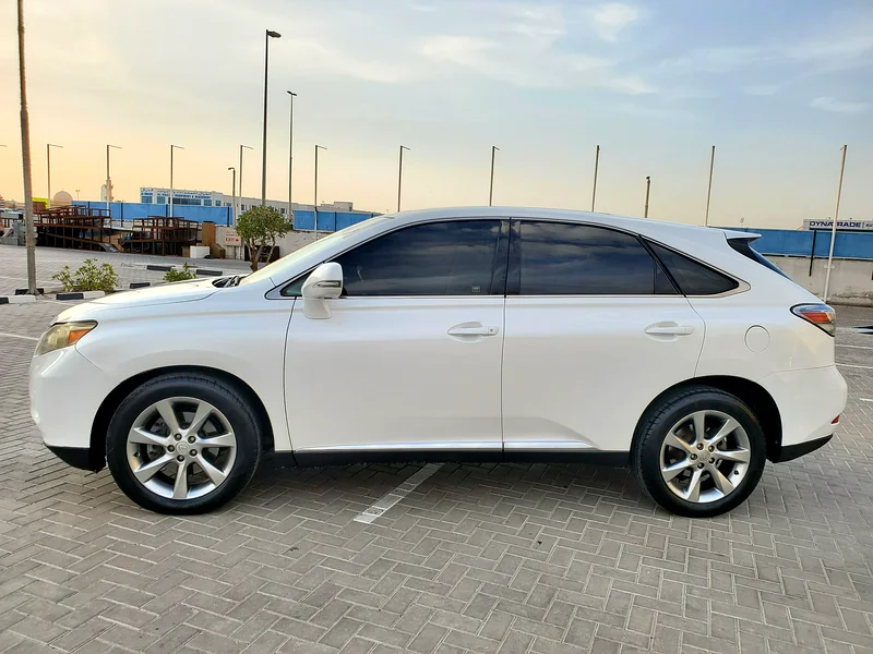 2009 Lexus RX-Series RX350 V6 Engine 3.5 Litres White Beige SUV Full Option GCC