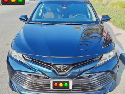 2018 Toyota Camry LE 4 Cylinder Petrol Engine Blue Grey Sedan