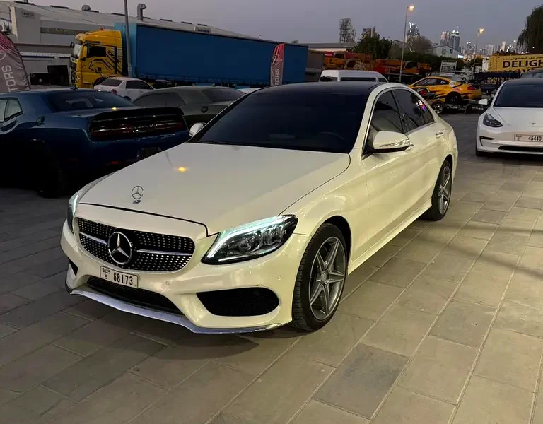 2015 Mercedes-Benz C-Class C300 4Matic 4 Cylinder Petrol Engine White Black Sedan
