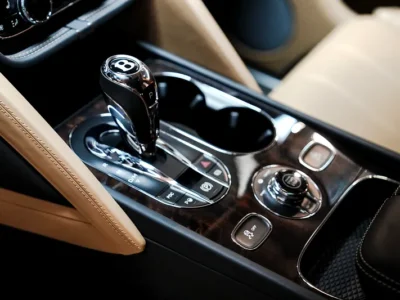 2022 Bentley Bentayga ORIGINAL MANSORY KIT WITH CERTIFICATE 8 Cylinders Petrol Engine Black Beige SUV