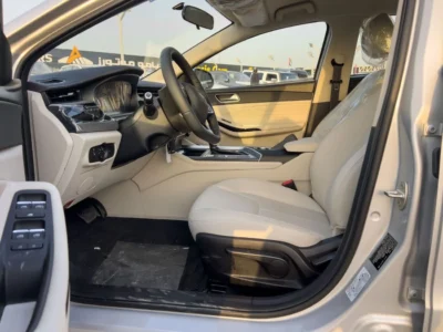 2026 CHERY ARRIZO 5 1.5 Litres 4 Cylinder Petrol Engine Silver Beige Sedan