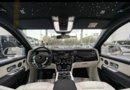 2024 Rolls Royce Cullinan 6.8-liter twin-turbocharged V12 White SUV