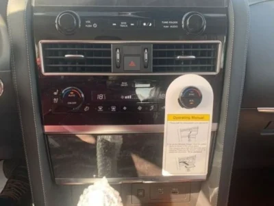 2022 Nissan Patrol LE Titanium 5.6L 8 Cylinder Petrol Engine White Tan SUV GCC