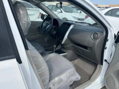 2025 Nissan Sunny 1.6 L 4 Cylinder Petrol Engine White Beige Sedan GCC Specs