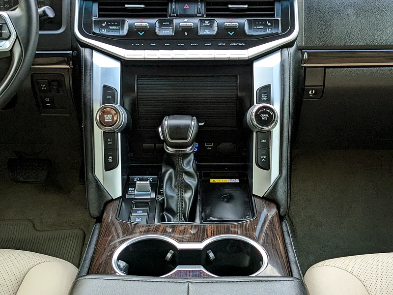 2009 Toyota Land Cruiser GXR 6 Cylinder Petrol Engine Black Beige SUV GCC