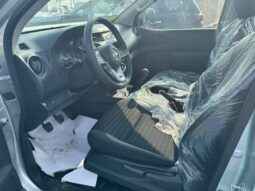 2024 Nissan Navara 2.3 L Turbo-Diesel inline‑4 Cylinder Engine Silver Black Pick Up