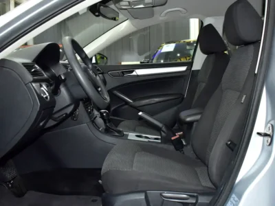 2017 Volkswagen Passat Comfortline 5 Cylinder Petrol Engine Silver Black Sedan GCC