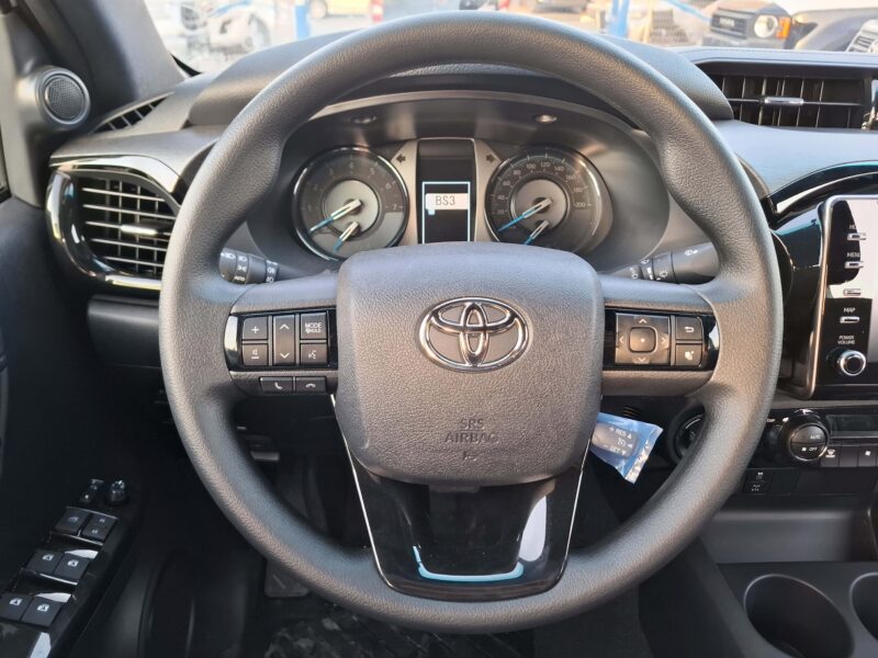 2025 Toyota Hilux Adventure 4.0L 6 Cylinders Engine AT White Black Pickup Petrol