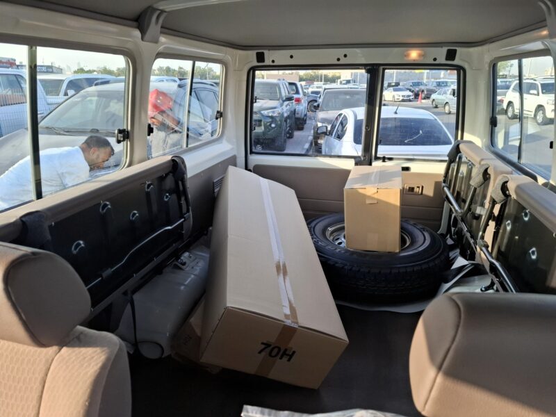 2025 Toyota LC Hardtop 3 Door 4.0L V6 AT Petrol No Diff Lock White Beige SUV