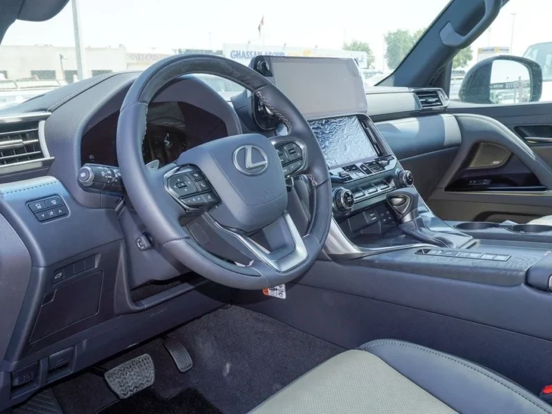 2025 Lexus LX 600 3.5L V6 Cylinder Petrol Engine Green Black SUV GCC