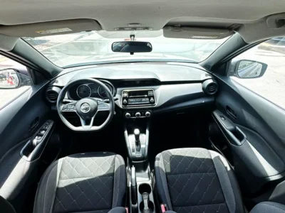 2020 Nissan Kicks Other 4 Cylinder Petrol Engine Grey Black SUV GCC Specs