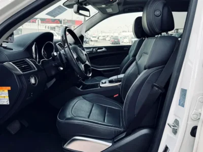 2014 Mercedes-Benz GL-Class GL 550 4Matic 8 Cylinder Engine White Black SUV