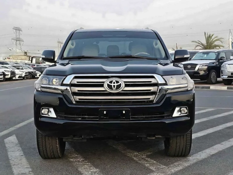 2019 Toyota Land Cruiser GXR V6 Cylinder Engine 4.0 Litres Black Beige SUV GCC