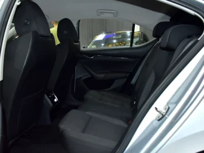 2021 Skoda Octavia Active 4 Cylinders Petrol Engine Silver Black Sedan GCC