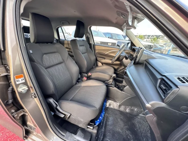 2025 Suzuki Swift GLX 1.2L 4 Cylinder Petrol Engine Grey Black Hatchback