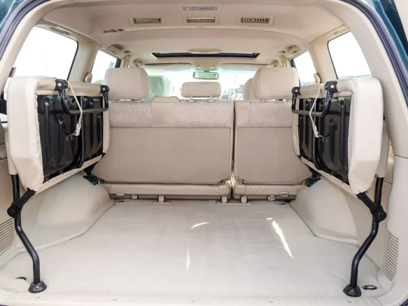 2004 Toyota Land Cruiser GXR 4.5 L V6 Engine Green Beige SUV GCC