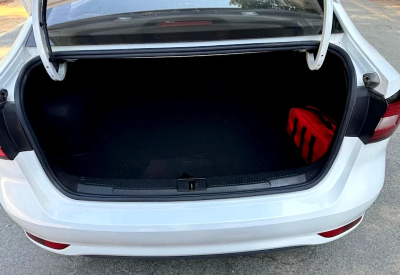 2023 MG MG5 Other 4 Cylinder Petrol Engine White Black Sedan GCC Specs