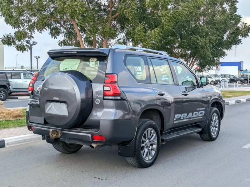 2021 Toyota Prado TXL GCC V6 4.0L Grey Beige SUV IN EXCELLENT CONDITION